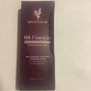 Younique BB Flawless in the Shade Honey